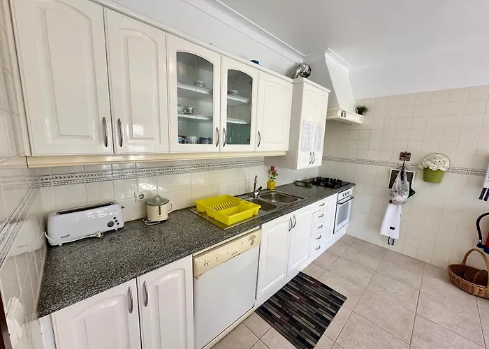 29 - Casa Sao Bernardino * Atouguia Da Baleia